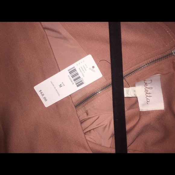 Off the shoulder top by deletta - Picture 3 of 3